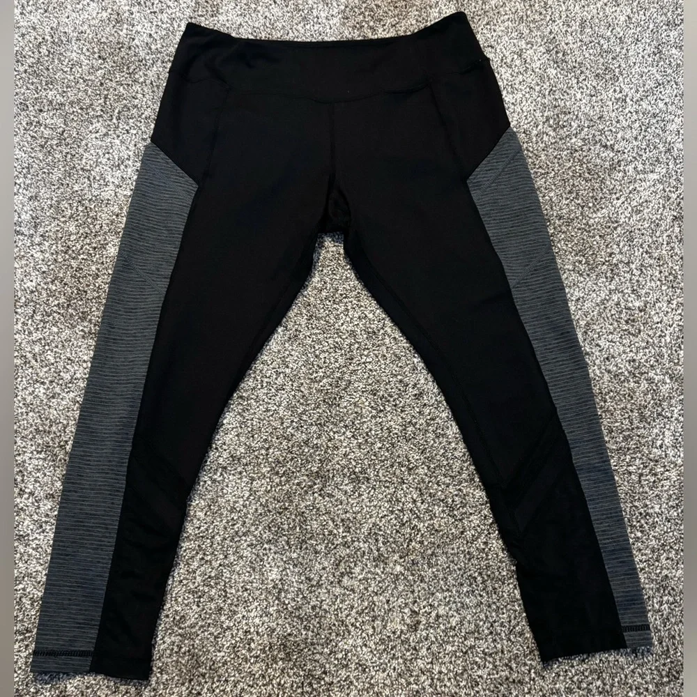Zella Black Activewear Leggings - Picture 1 of 8